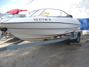 18′ Bayliner Bow Rider w/125 Mercury Outboard – Lake Winnipesaukee Boat Rentals